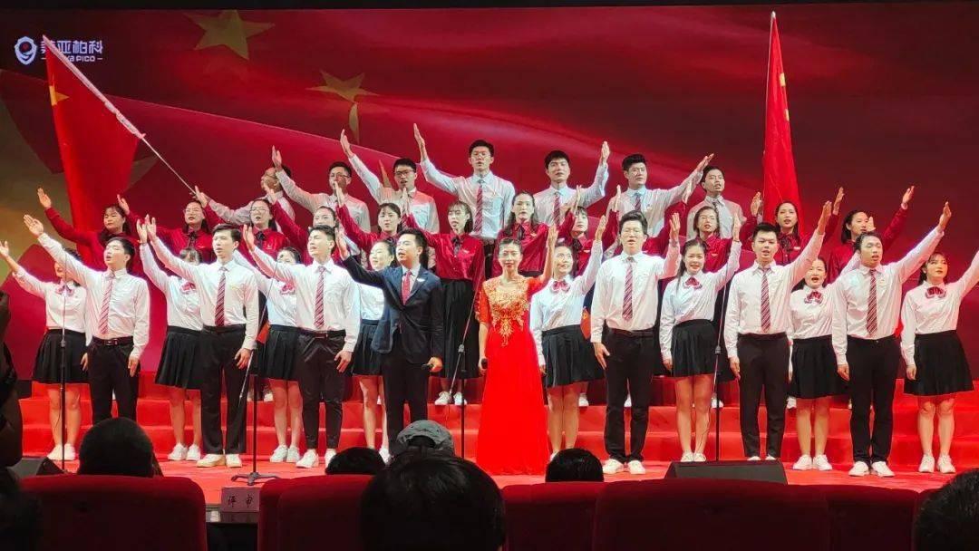 恐龙绝地逃生